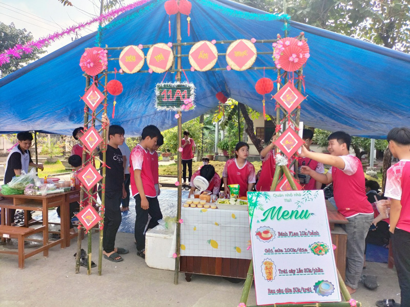 Hội chợ ẩm thực - Trung tâm GDNN-GDTX Huyện Tây Sơn 1