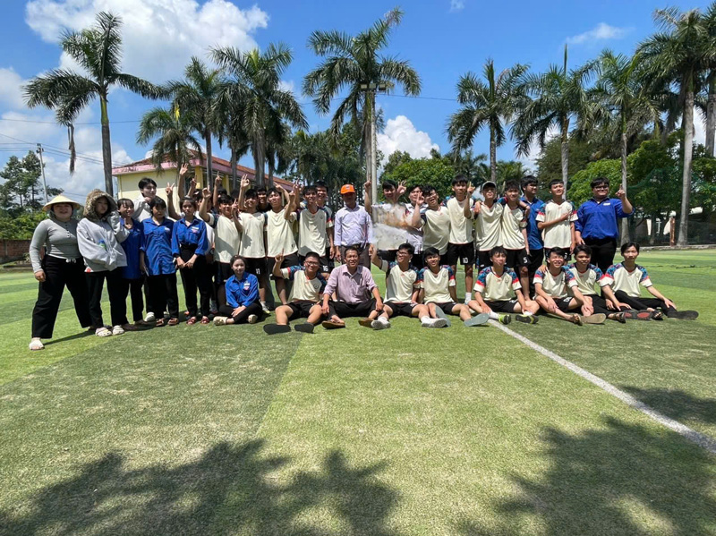 Giải nhất bóng đá nam – 12A2